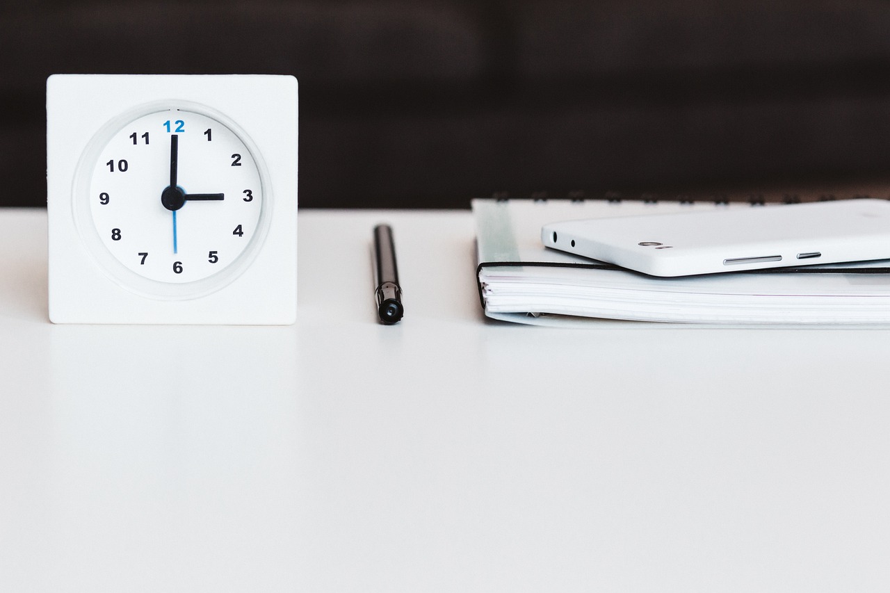 découvrez les différentes structures juridiques d'entreprise pour choisir celle qui correspond le mieux à votre projet et optimiser votre gestion.